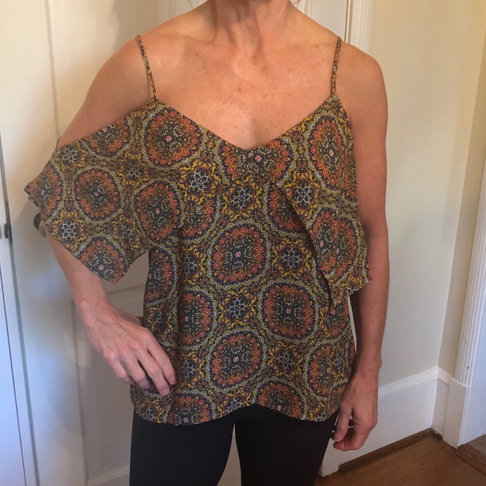 Fun patterned tank with dual sleeves